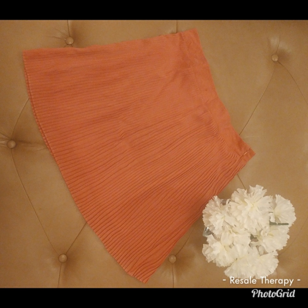 Forever 21 Pink Pleated Skirt. Sz L